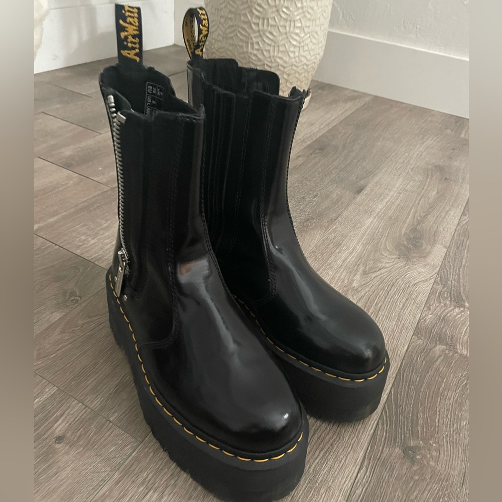Dr Martens 2976 MAX Leather platform Chelsea boot size 8